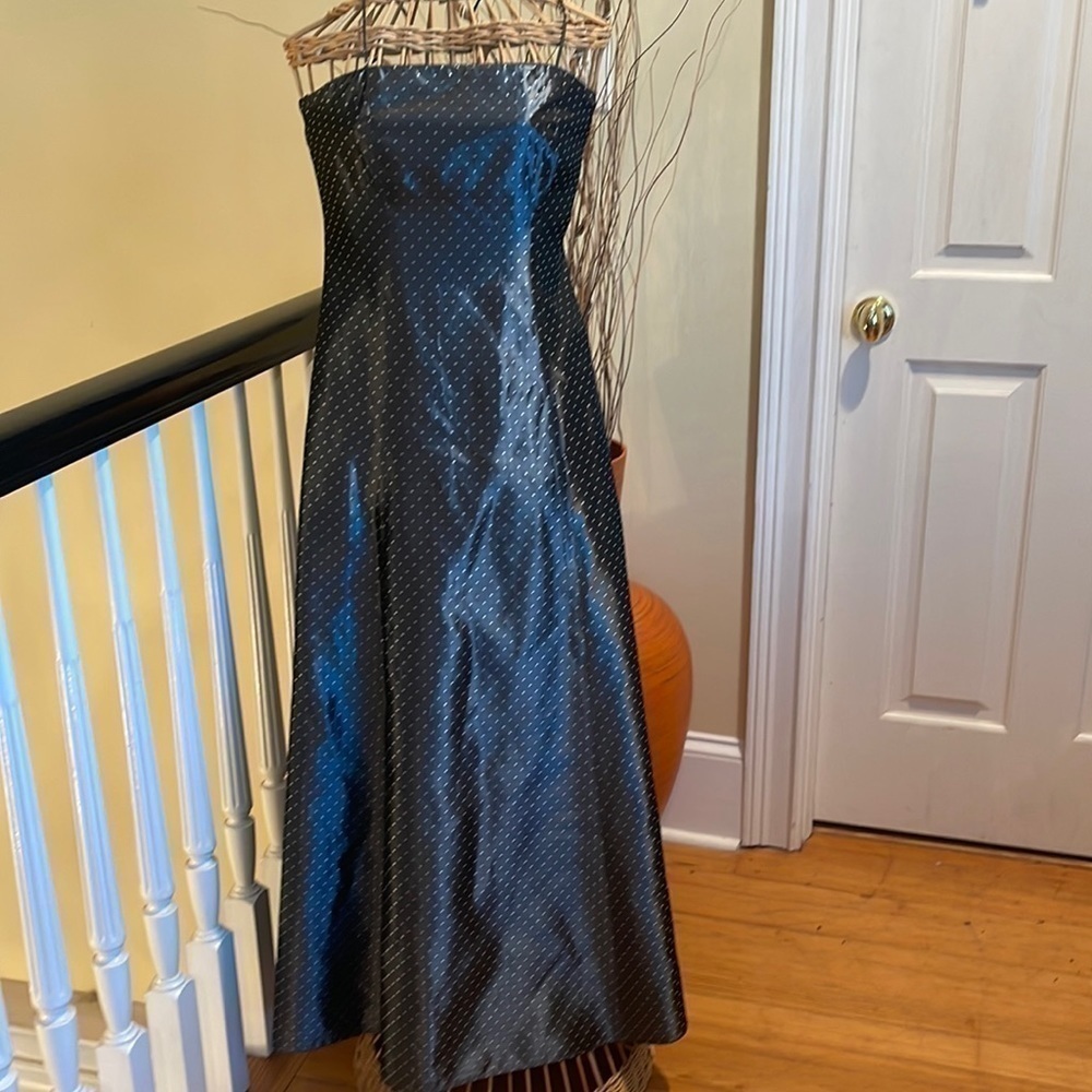Alex Evening 🔥Sale🔥shiny gray with white speckles dress